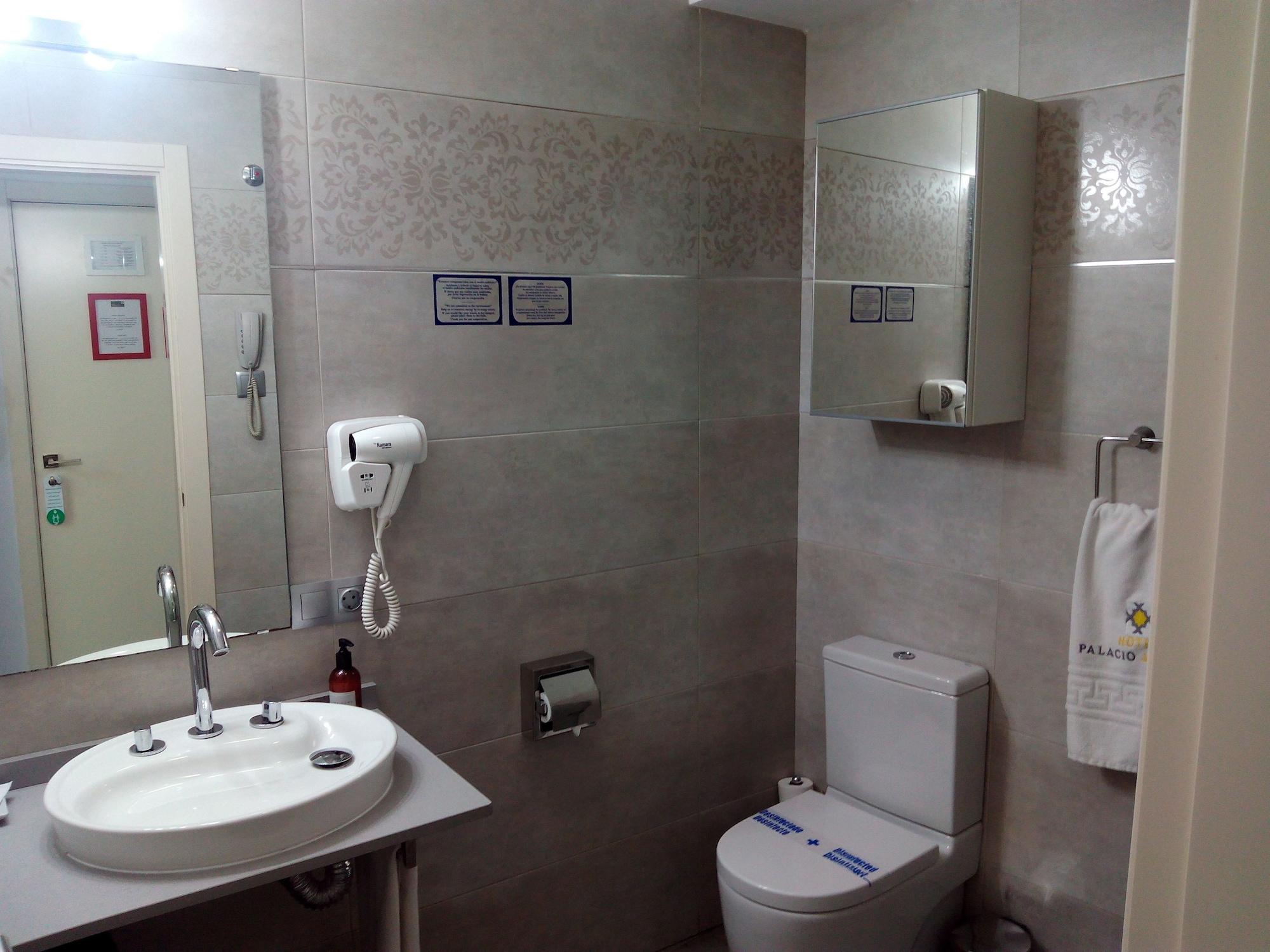 Hotel Palacio Alcazar 4*